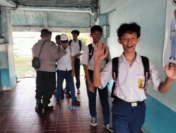 Aiptu Asep Permana Ingatkan Siswa SMP Ibu Pertiwi: Pulang ke Rumah, Jauhi Tawuran dan Narkoba