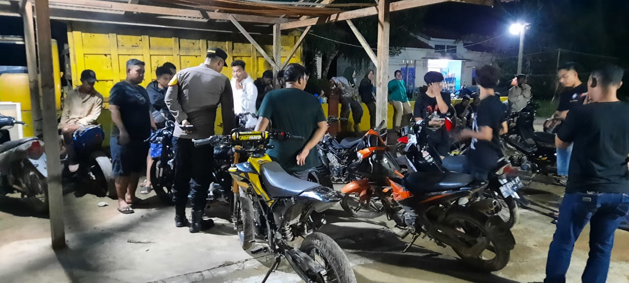 gambar Poto kegiatan Kapolres Nanga Tayap tertib kan motor Berknalpot Racing