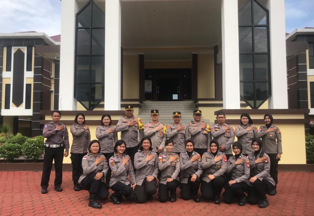 Polres Kapuas Hulu Kegiatan Pamatwil Polda Kalbar melaksanakan Pengecekan kendaraan dan persiapan menghadapi Pemilu di Polres Kapuas Hulu