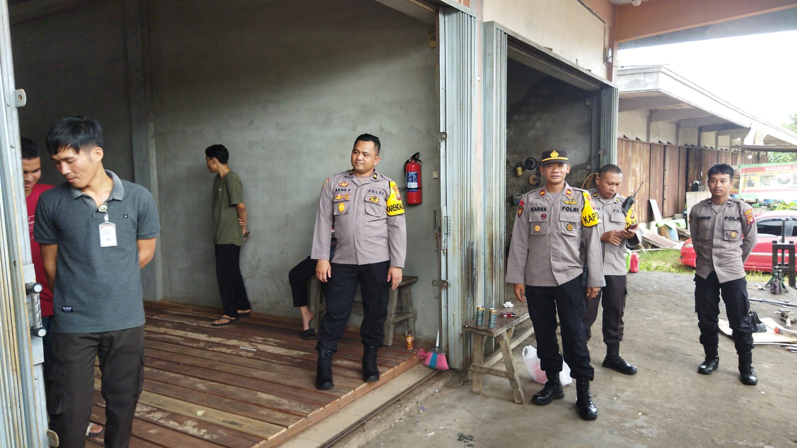 Pastikan Pendistribusian Logistik Aman