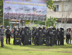 Personel Satbrimob Polda Kalbar Apel Gelar Pasukan Siap Amankan Pemilu 2024