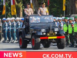 Polda Kalbar Gelar Pasukan Mantap Praja Kapuas 2024 Siap Amankan Pilkada Serentak
