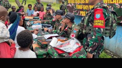 Warga Distrik Kurima Berbondong-Bondong Nikmati Yankes Keliling Gratis yang di Gelar Satgas 641/Bru