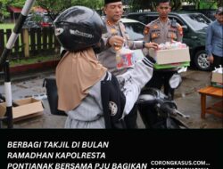 Berbagi Takjil di Bulan Ramadhan, Kapolresta Pontianak Bersama PJU Bagikan 200 Takjil Setiap Hari