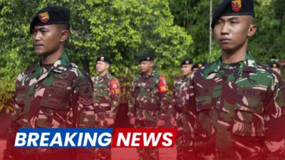 Komandan Satuan Tugas Pengamanan Perbatasan (Dansatgas Pamtas) RI-Malaysia Yonkav 12/BC Pimpin Langsung Upacara Kenaikan Pangkat