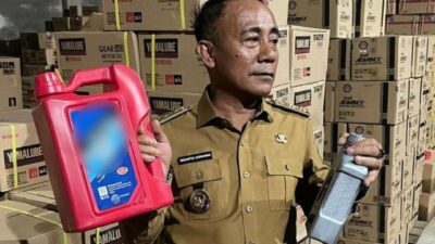 Pastikan Tak Ada Oknum Intervensi, Wakil Gubernur Kalbar Sidak Gudang Oli Palsu di Kubu Raya