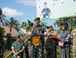 Kolaborasi Percepatan Pembangunan Infrastruktur, Pangdam XII/Tpr Bersama Bupati Kubu Raya Launching Rekonstruksi Jalan Rasau Jaya
