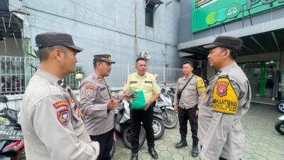 Personil Binmas Polsek Pontianak Barat Sambangi Petugas Security