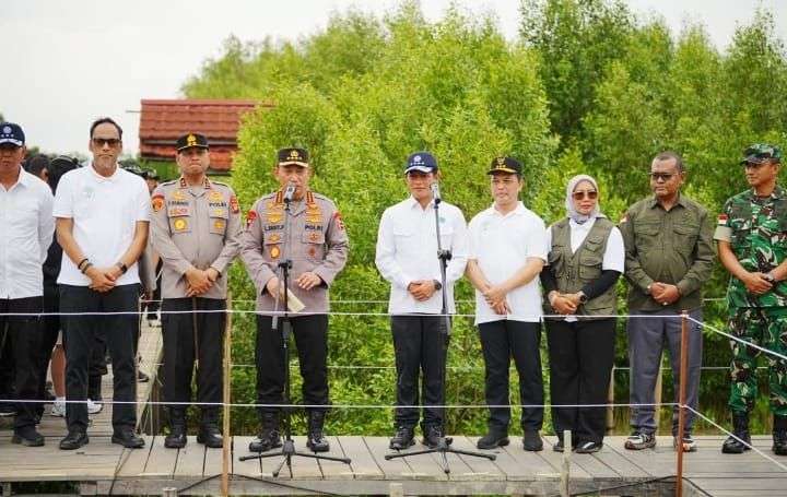 Kapolri dan Menteri LHK