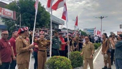 Sambut HUT RI,Pemkot Singkawang Pasang 10.000 bendera merah putih