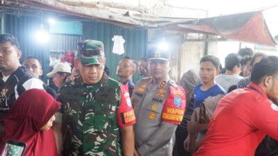 Kapolda Kalbar Dampingi Wapres Gibran Tinjau Pasar Plamboyan Pontianak