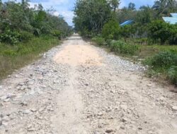 Proyek UPJJ Simpang Penyangkak-Desa Tempunak asal asalan dana Ratusan Juta masuk kocek Pribadi 