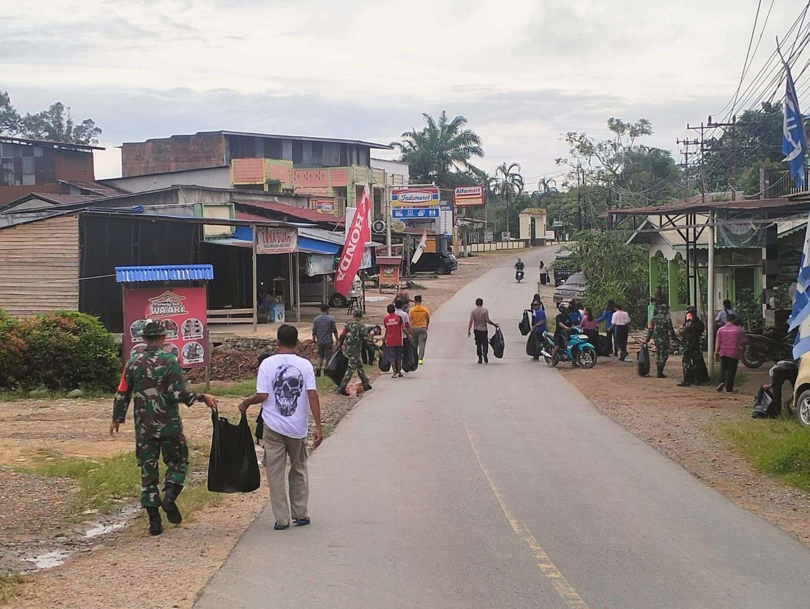 Aksi Jumat Bersih Kodim
