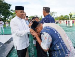 Prajurit dan Masyarakat Salat Idul Fitri 1447 H di Makodam, Pangdam XII/Tpr : Momen Pererat Silaturahmi