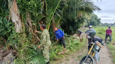 Semangat Kemerdekaan Terlihat di Mee Matang Panyang, Babinsa dan Warga Kompak Bersihkan Desa