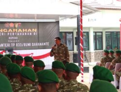 Pangdam XII/Tpr Dampingi Menhan RI Tinjau Kesatrian Yonif TP 833/Bumi Daranante